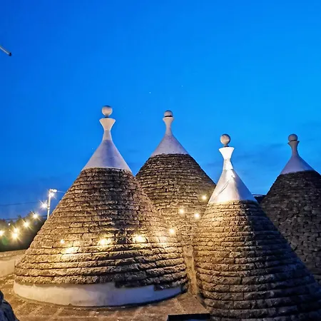 Trulli And Pool - I Cactus בית נופש *