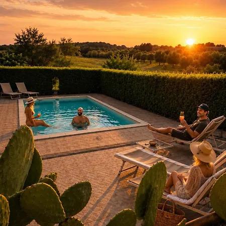 Trulli And Pool - I Cactus *