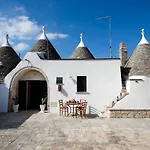 Trulli And Pool - I Cactus Tatil Evi Martina Franca