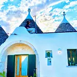 Trulli And Pool - I Cactus Martina Franca