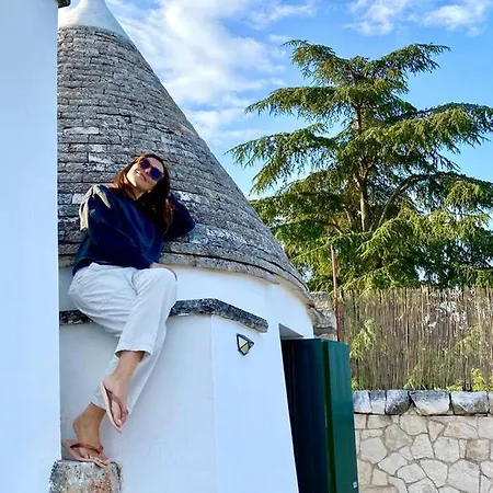 Trulli And Pool - I Cactus Martina Franca
